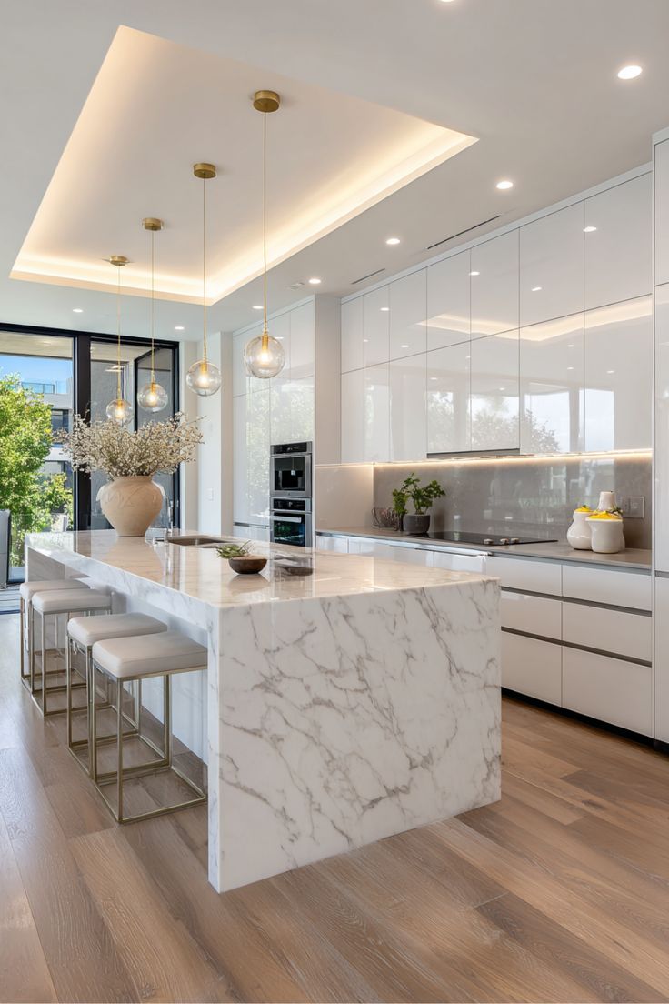 Custom Cabinets's image