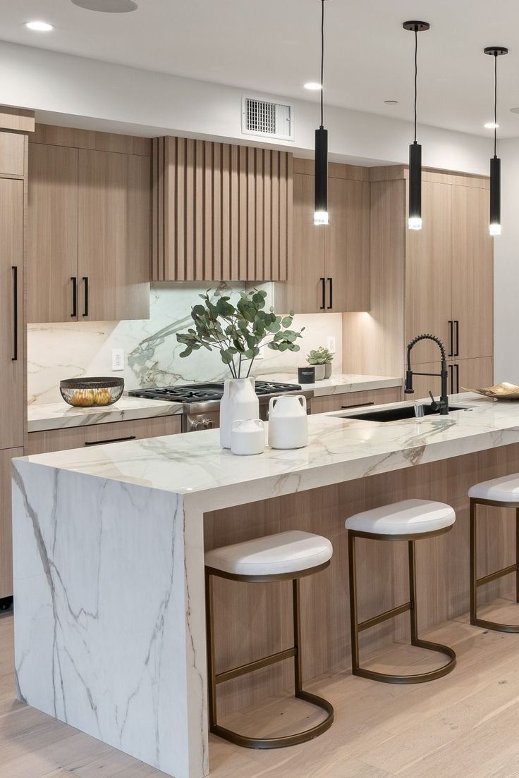 Custom Cabinets's image