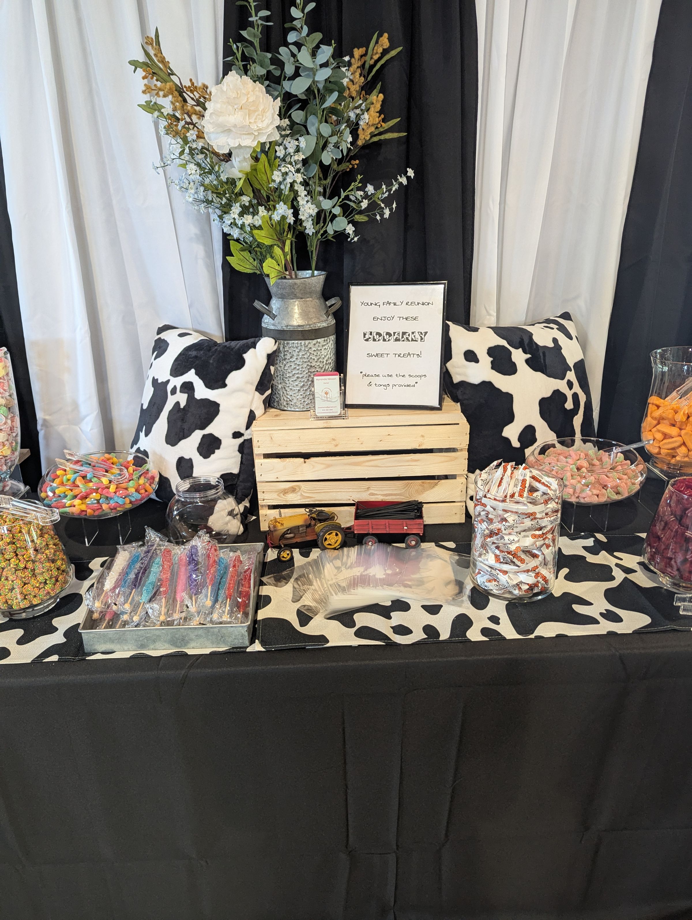 Sweet Arrangement Candy Buffets's image