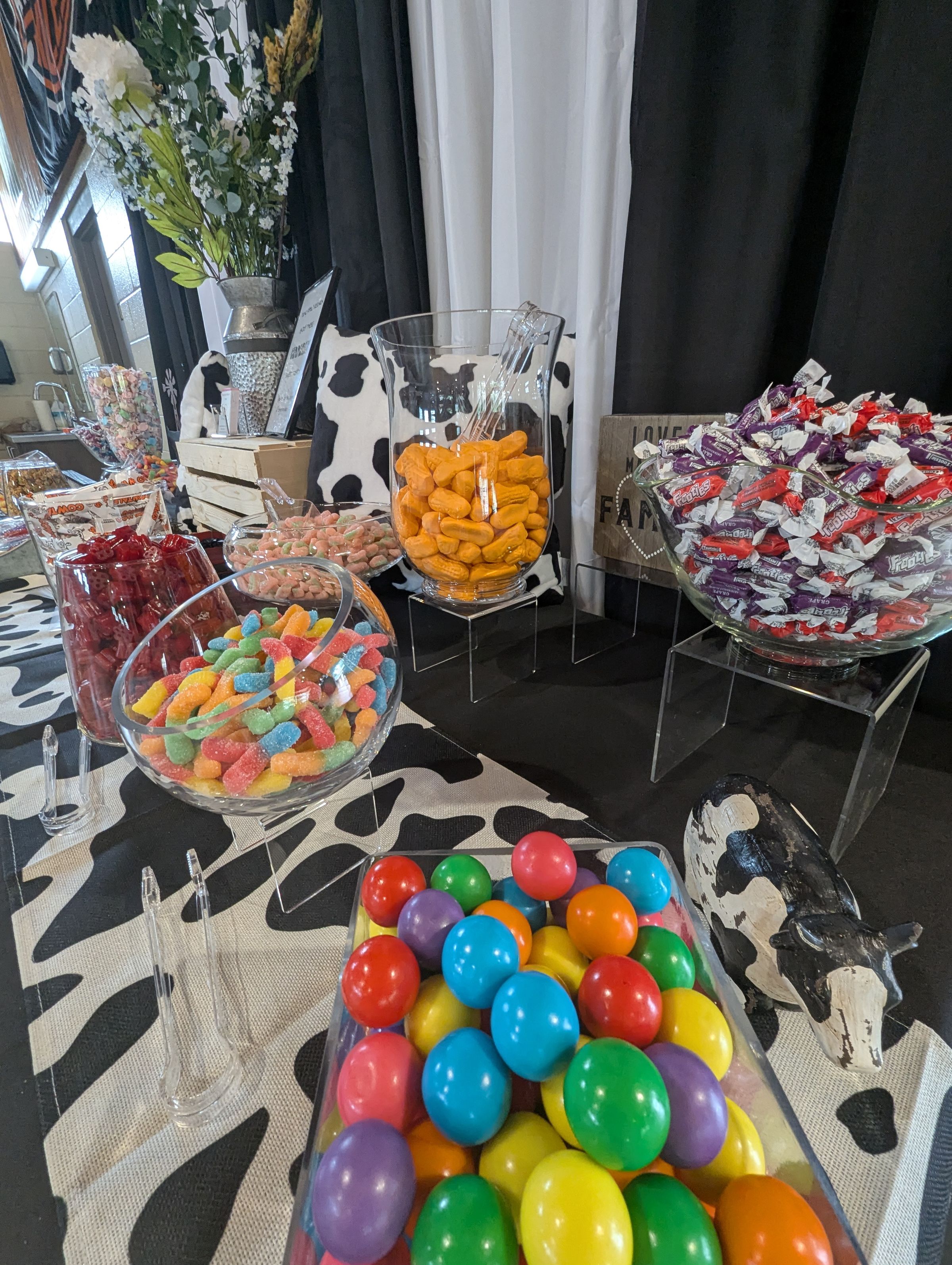 Sweet Arrangement Candy Buffets's image
