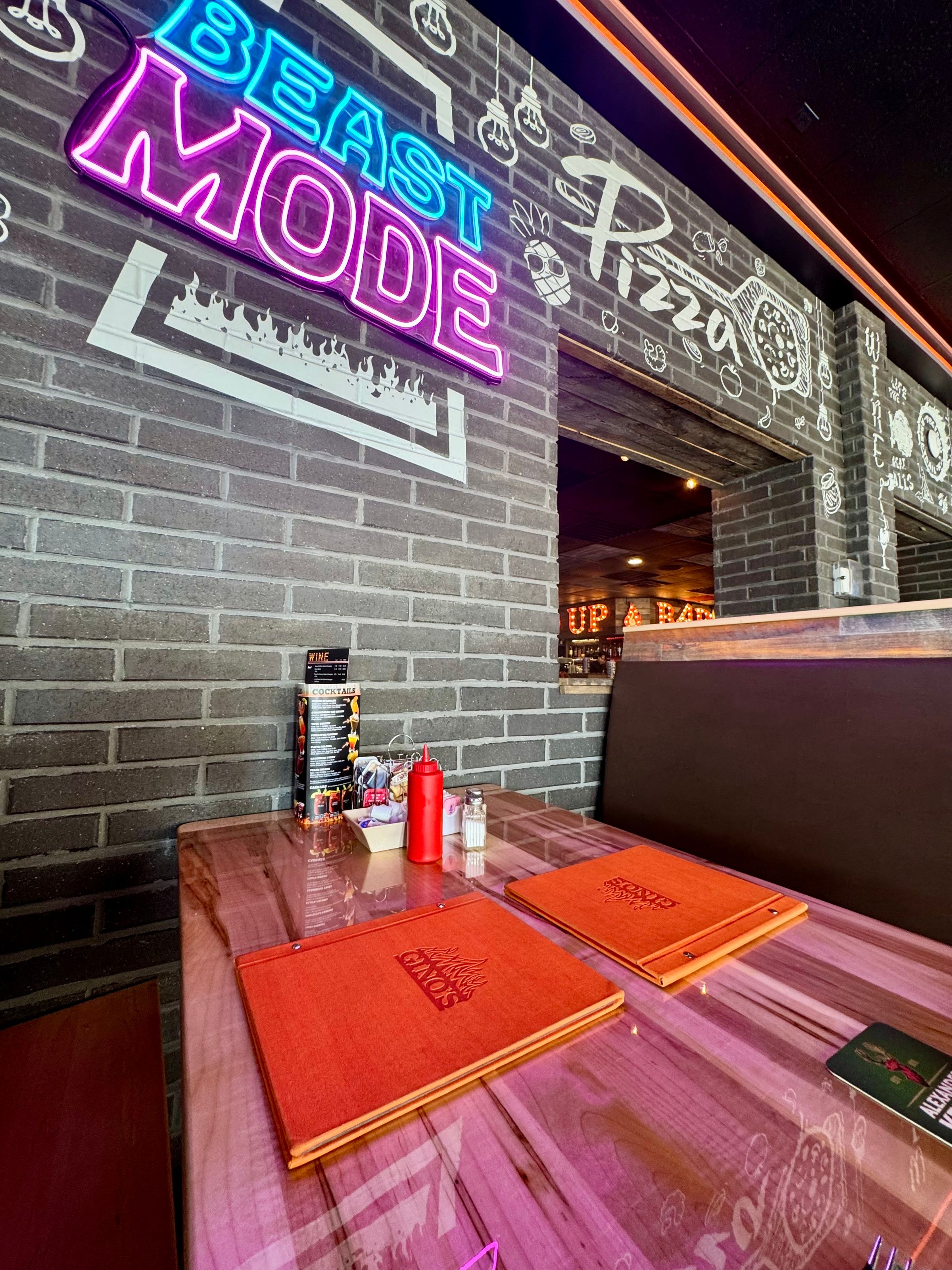 Lake Superior live edge's image