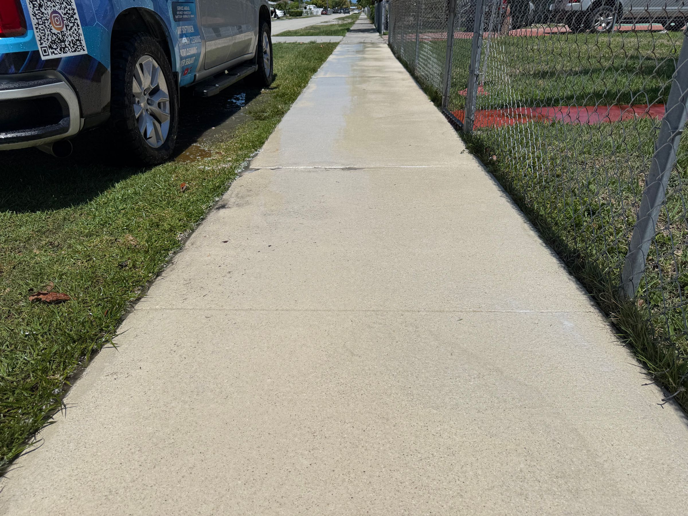 #1 Pressure Washing in Homestead | Aero SFlorida's image