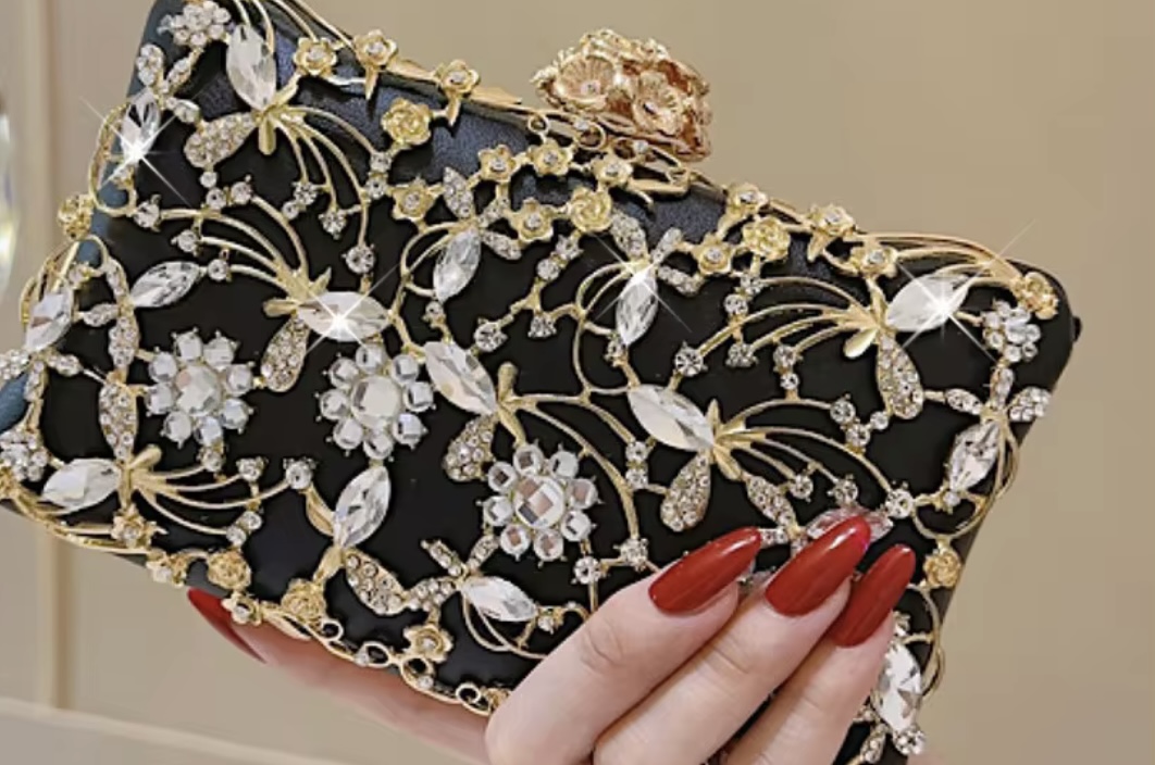 L' Zarro Vintage Bridal Purses's image