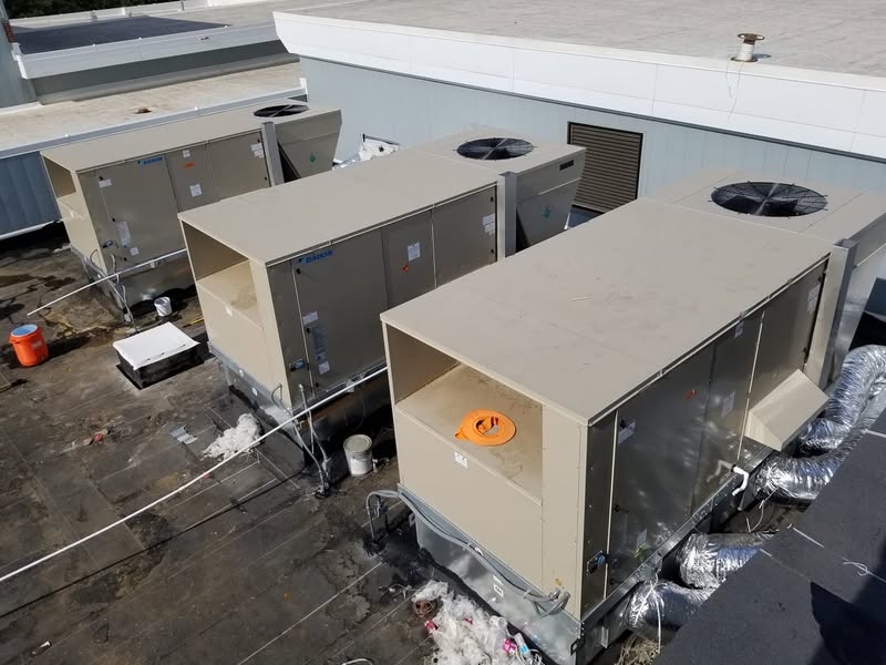 Daikin Applied installation