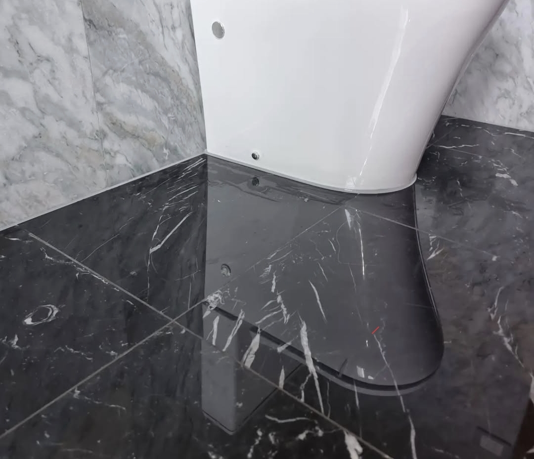 Caulk right's image