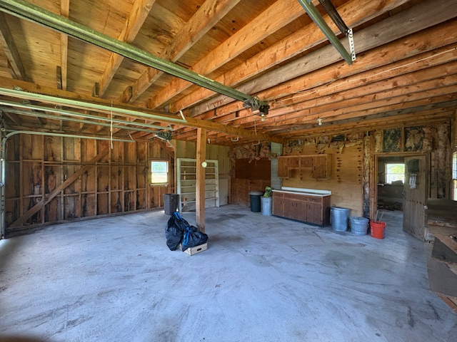 Garage Rte 7B