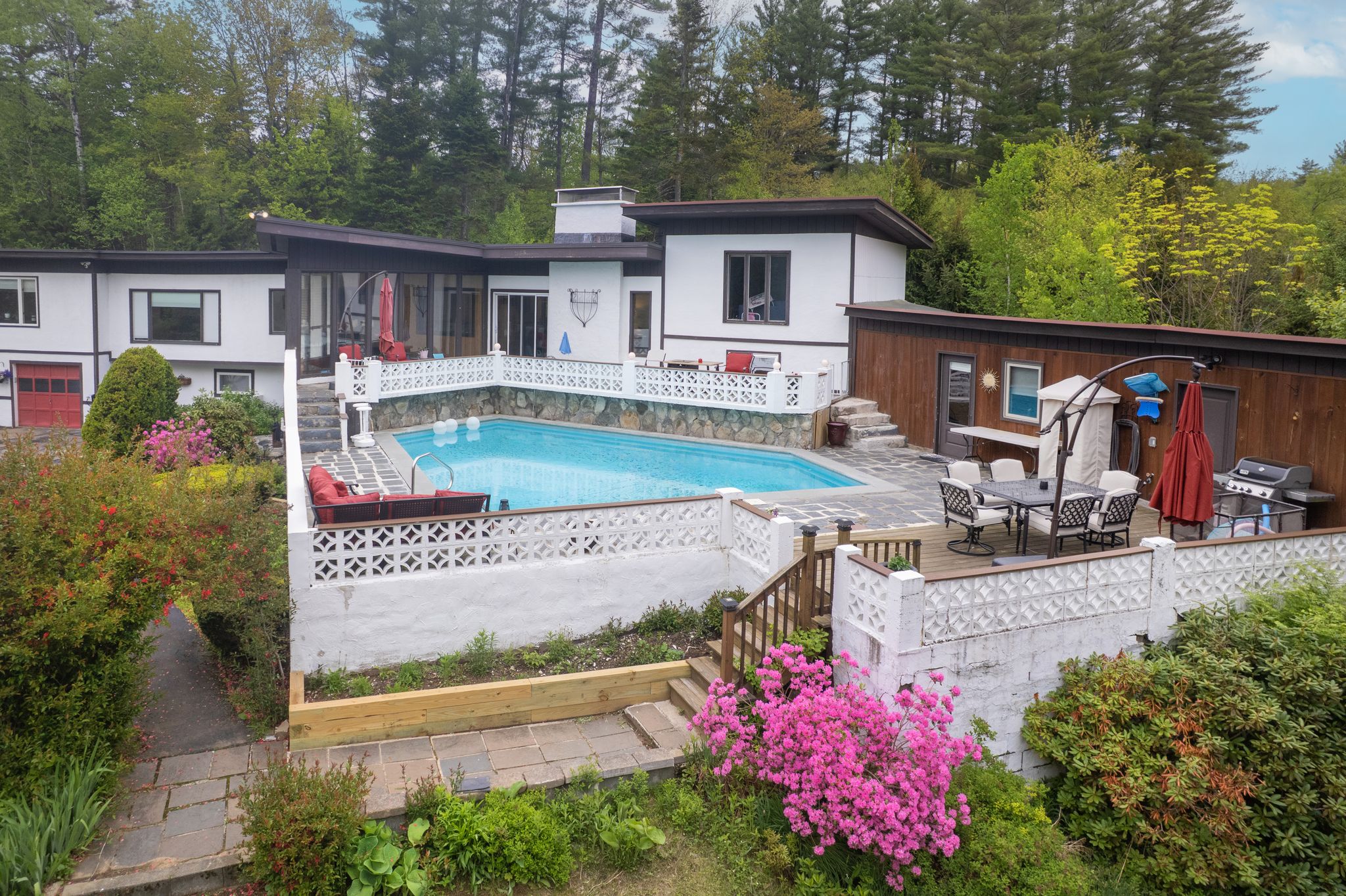 189 Vacation Lodge Rd