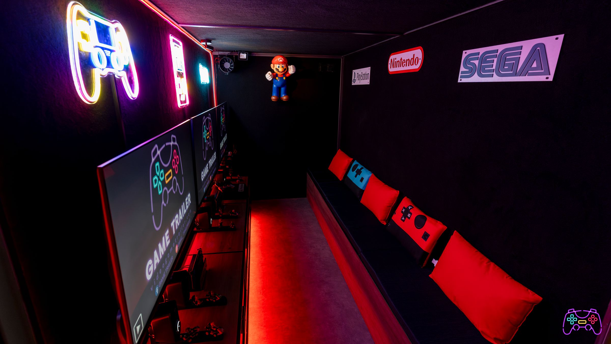 GAME TRAILER JEUX VIDEOS ITINERANTS's image