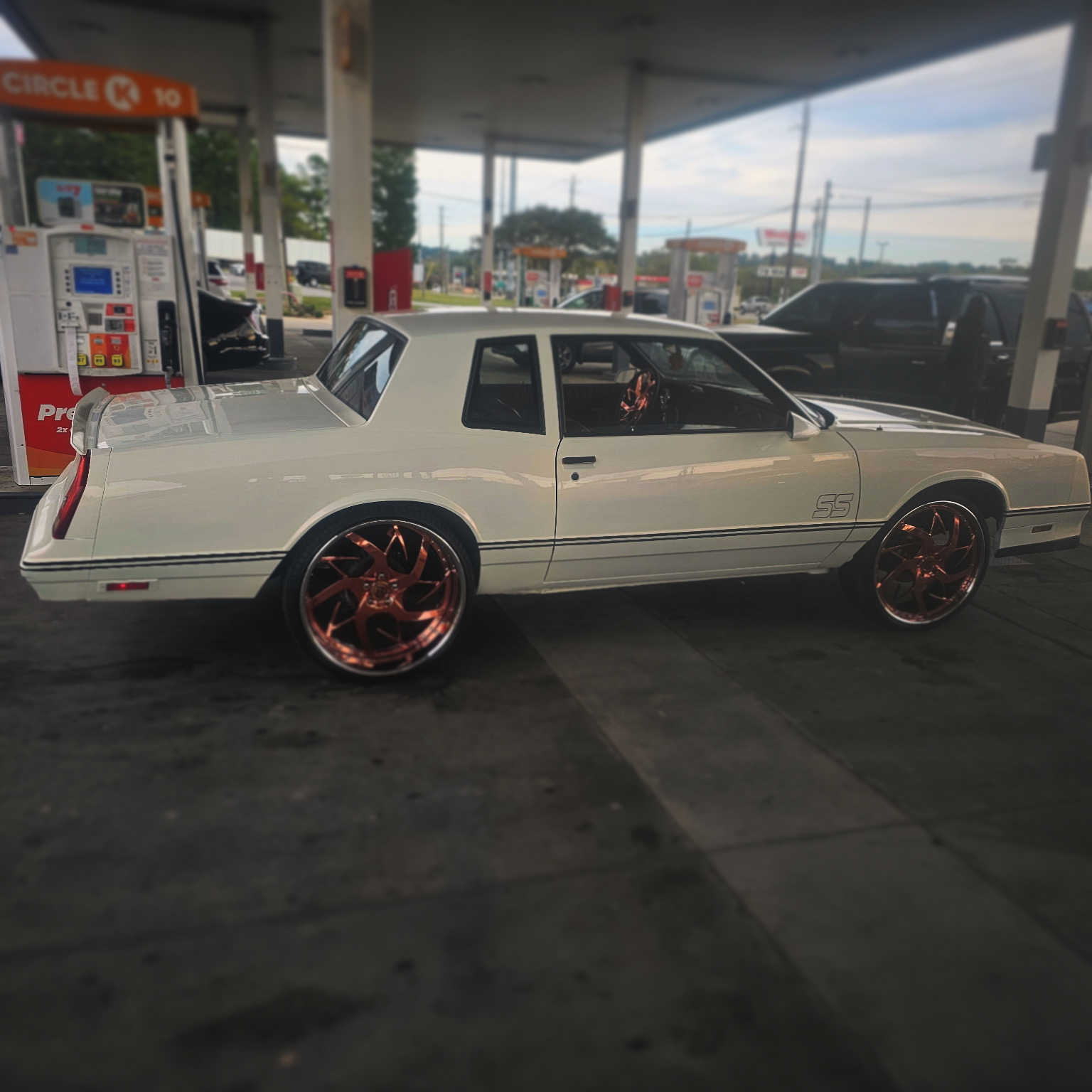 DDGT Enterprises Auto Body & Custom Paint Shop's image