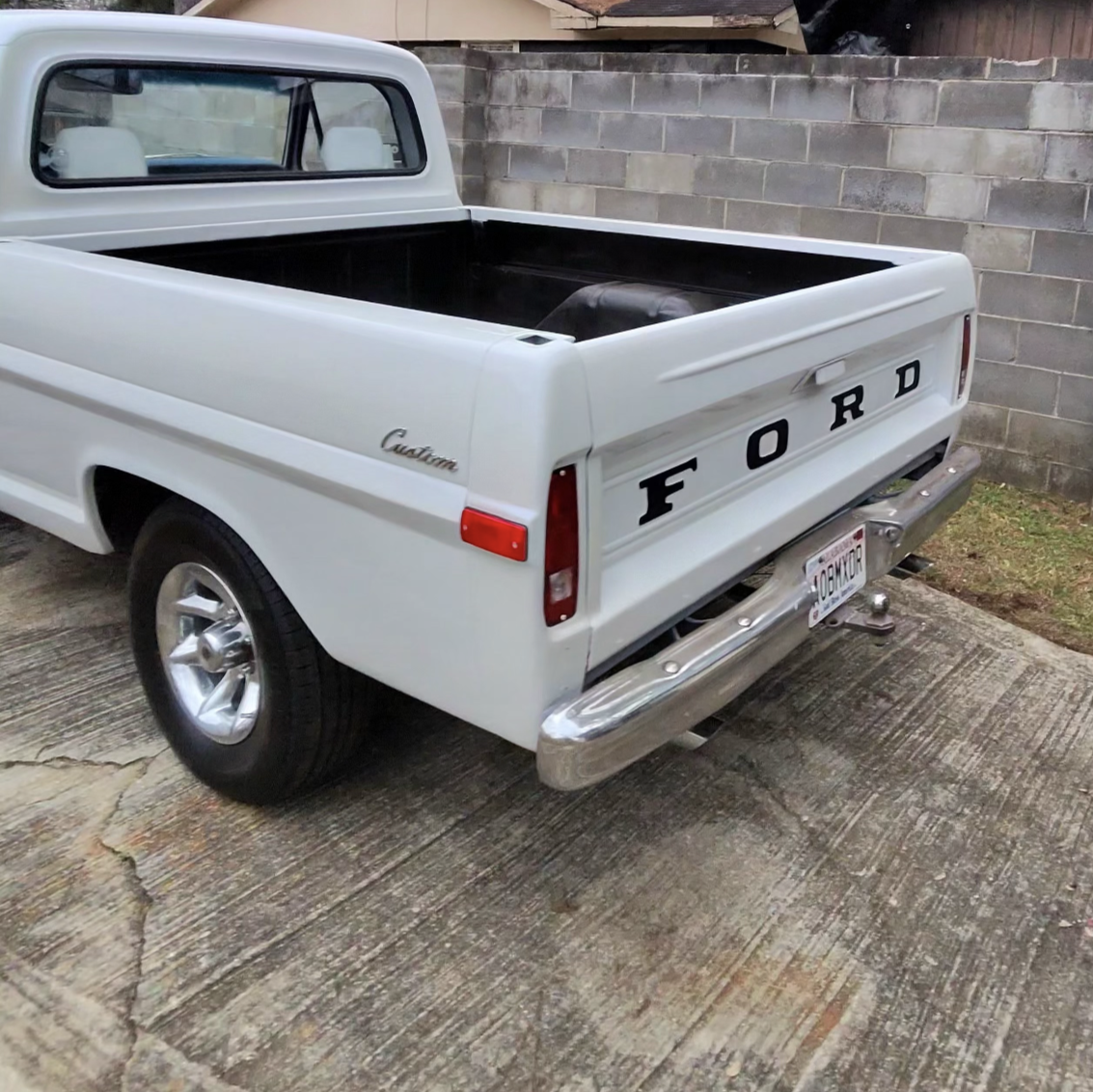 DDGT Enterprises Auto Body & Custom Paint Shop's image