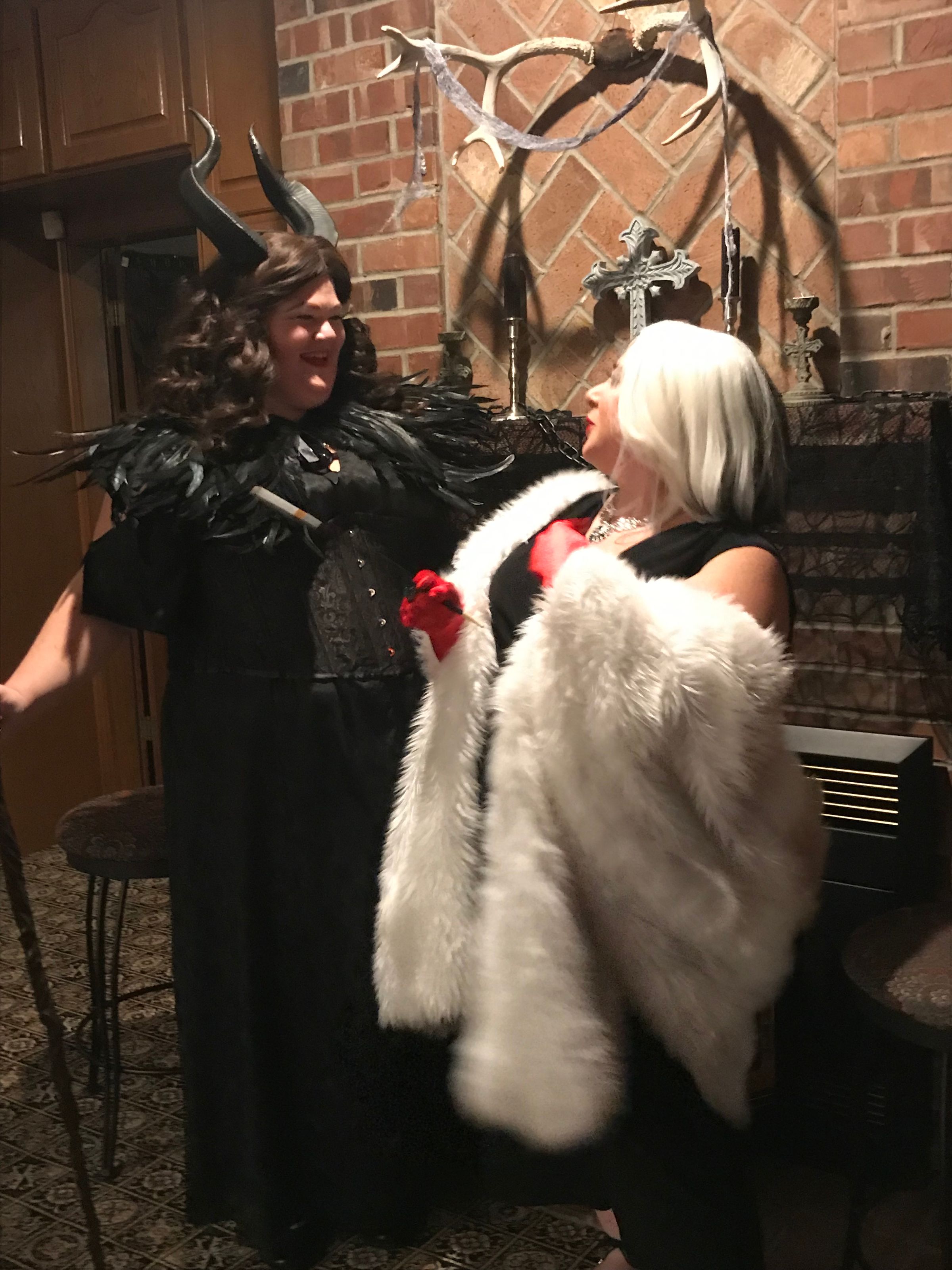 Dueling Divas's image