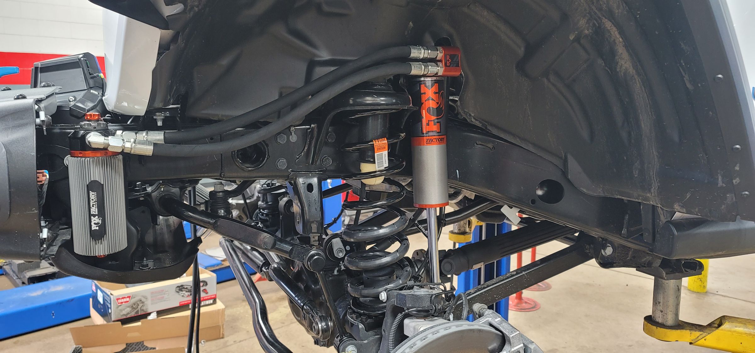 Jeep JL Fox 2.5 Shock Package