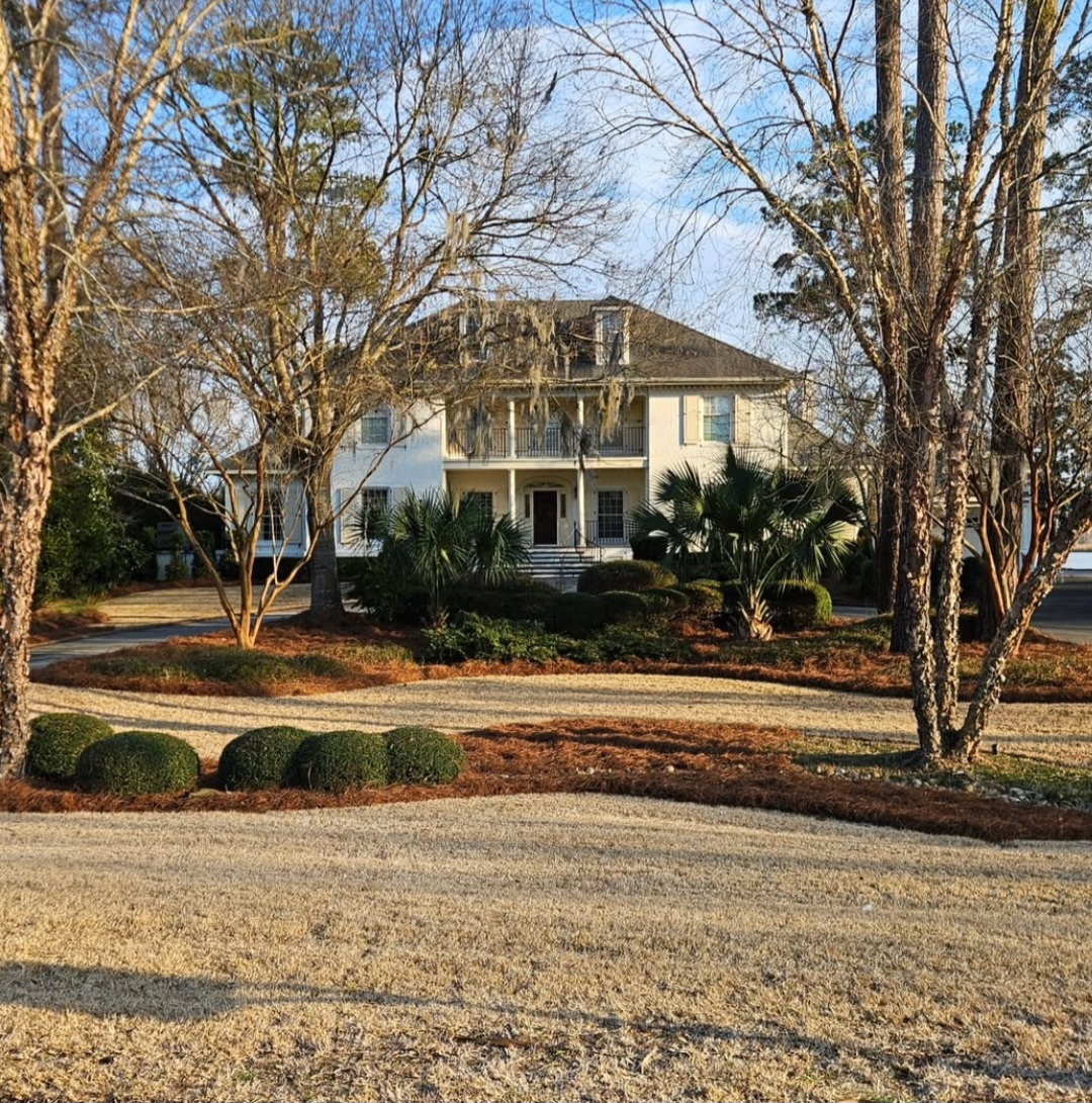 Premier Lawns Of New Bern's image