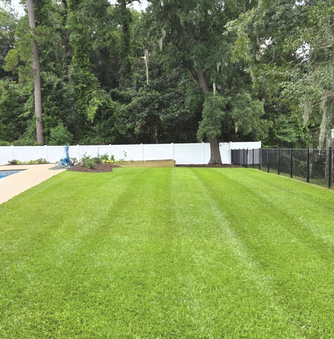 Premier Lawns Of New Bern's image