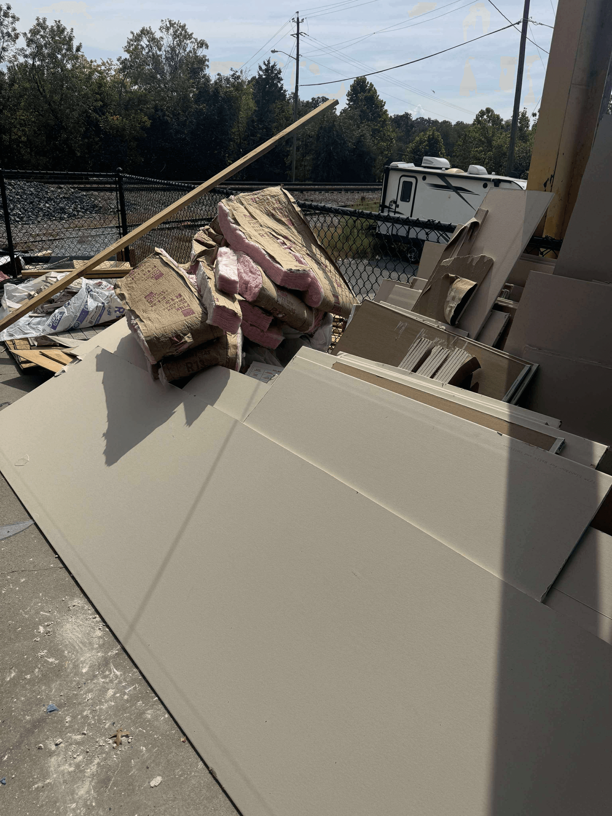 Junk removal in Knoxville, TN's image