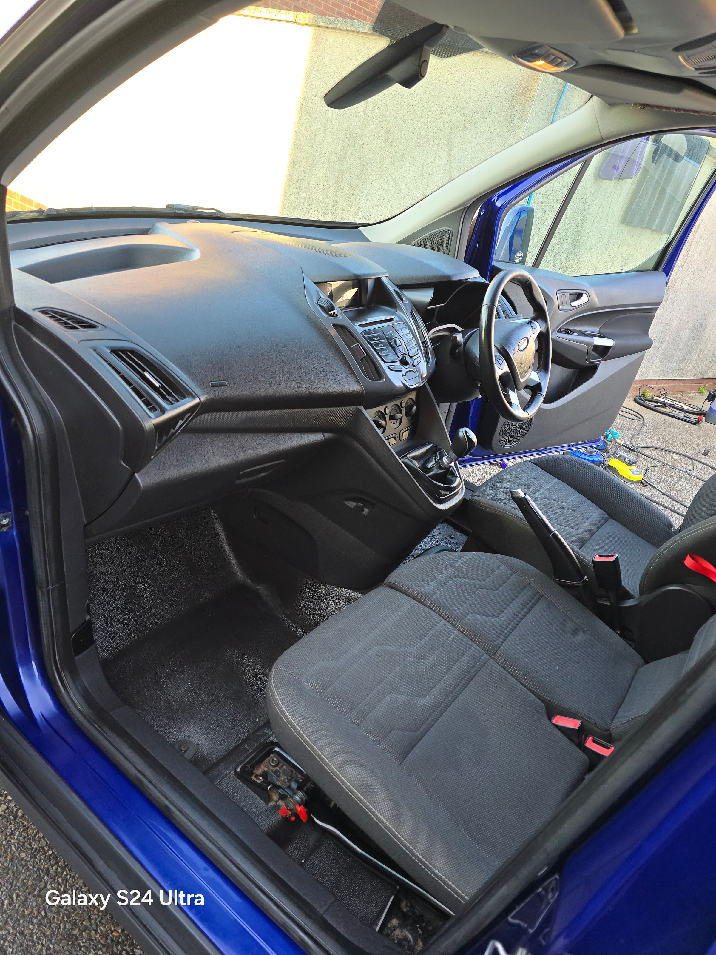 MK DETAILING & CAR WASH's image