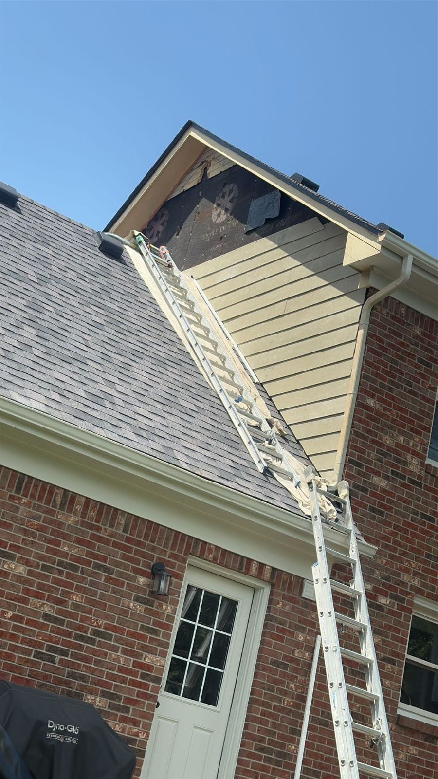 Painting services.'s image