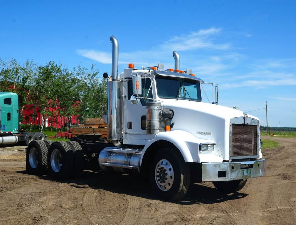 RJ Heavy Equipment Sales's image