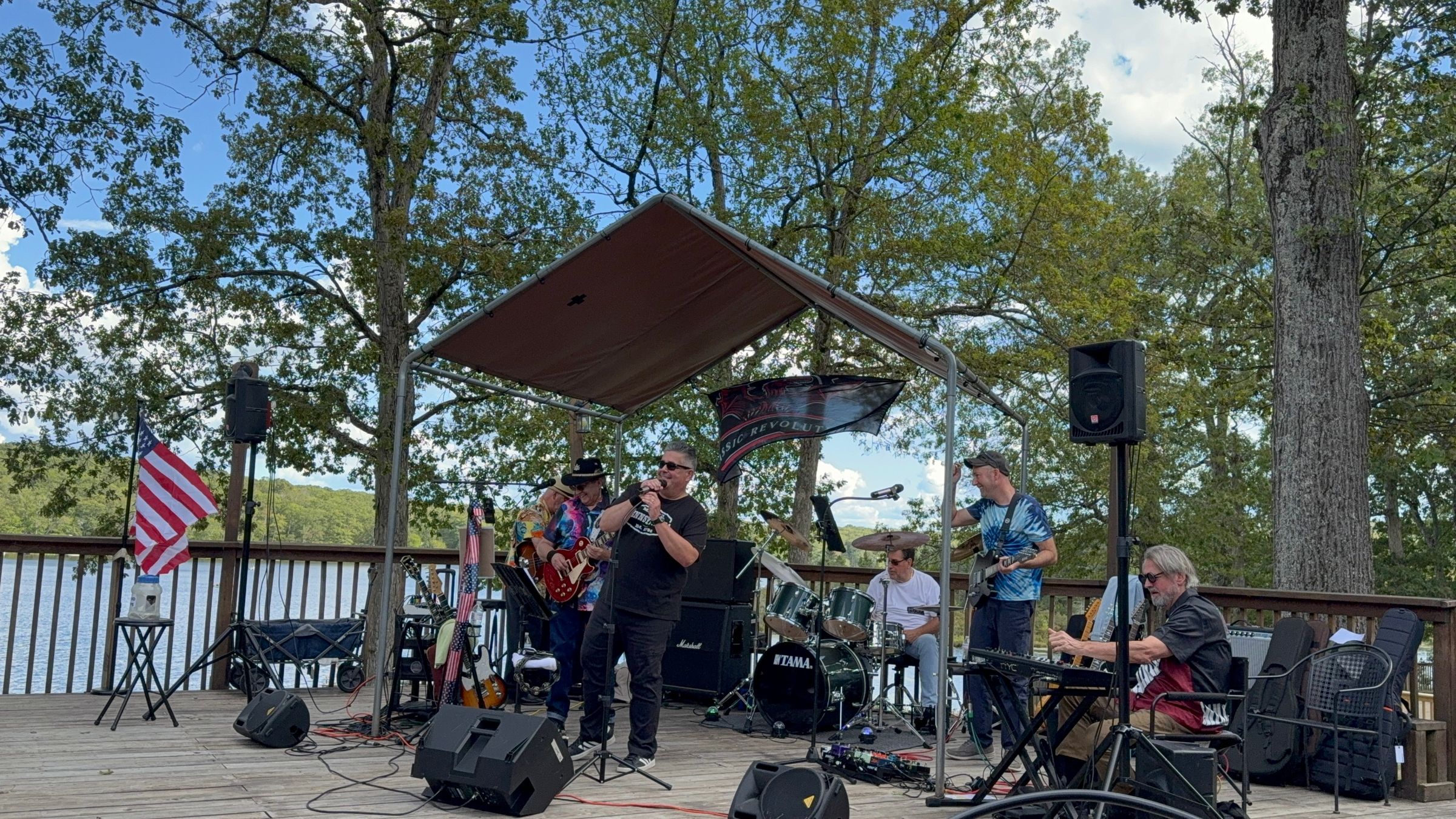 CLASSIC REVOLUTION's image