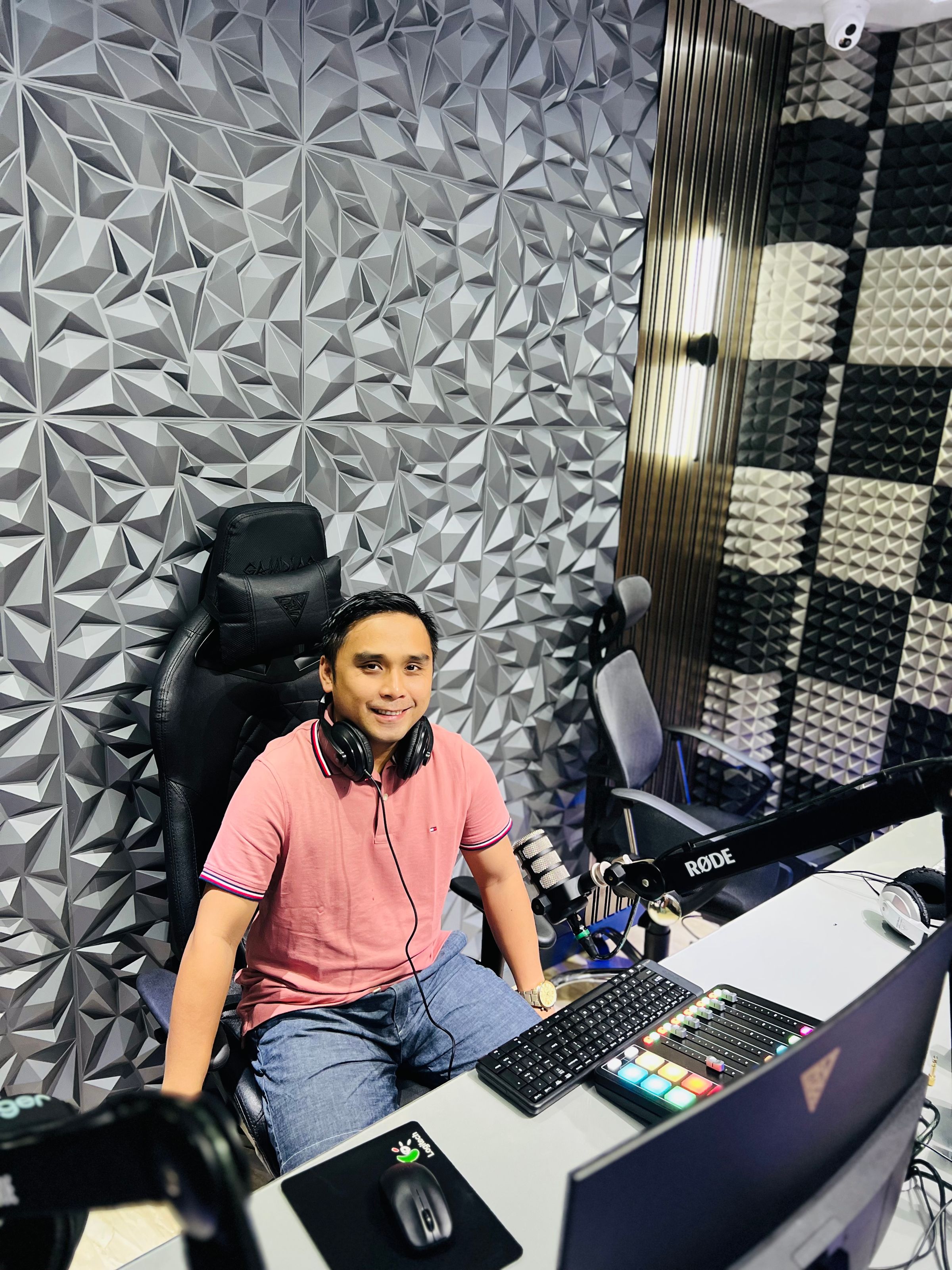 NONGLADING BROADCASTING SERVICES's image