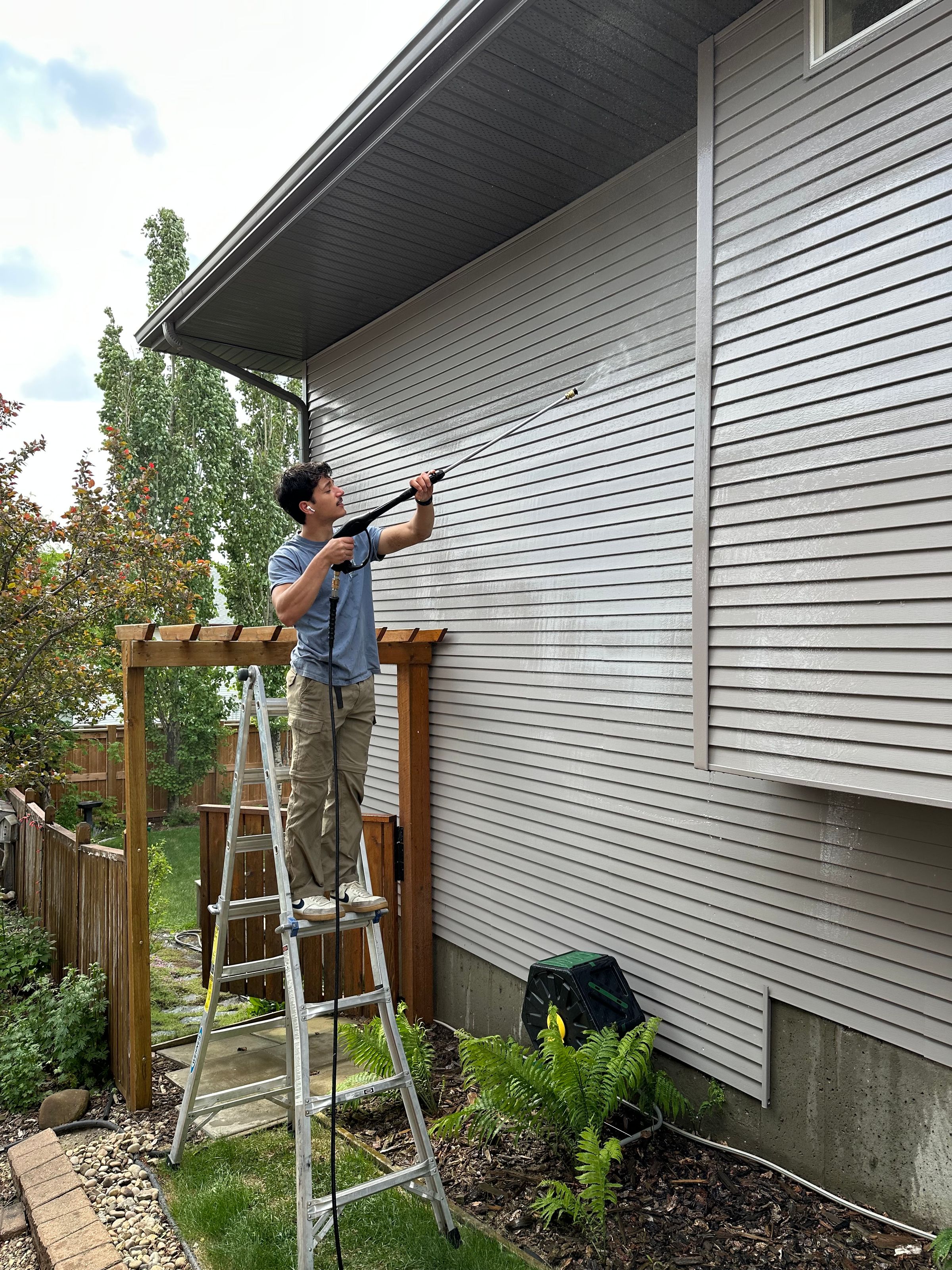 Rhino Exterior Cleaning Services's image