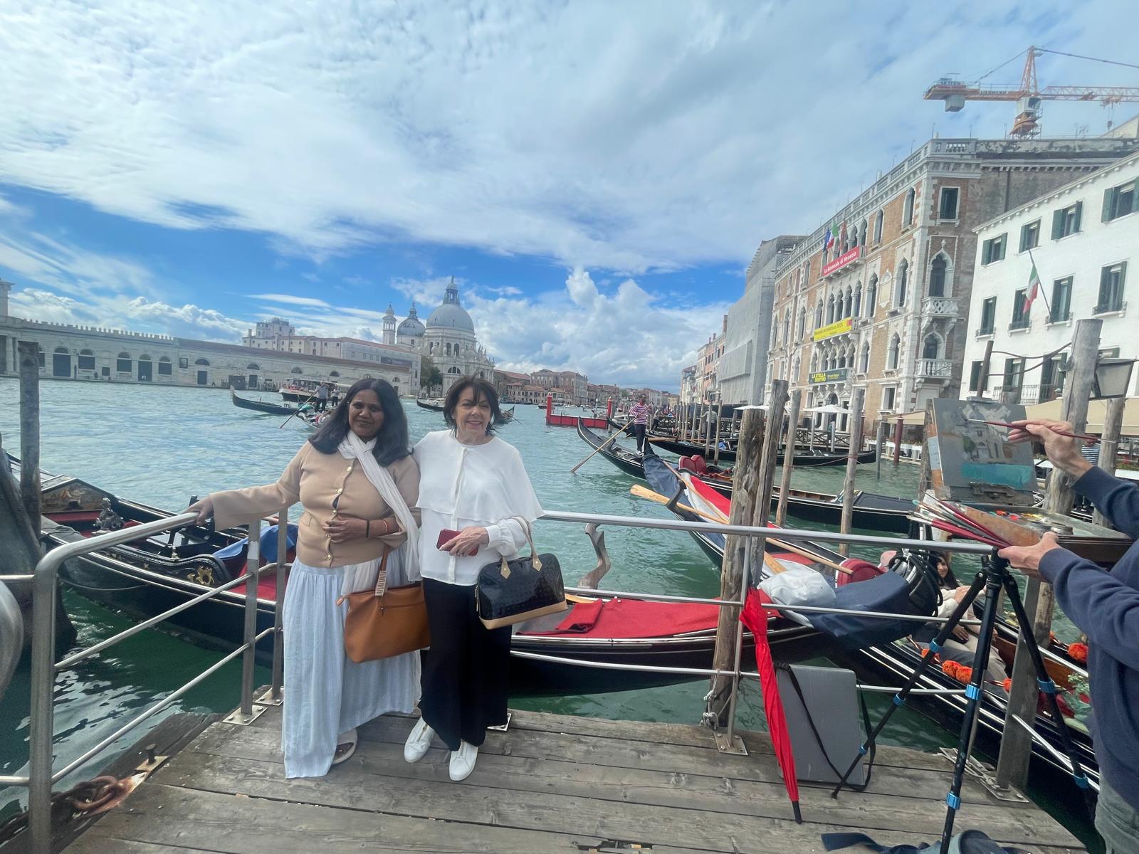 Paint and Wander Italy's image