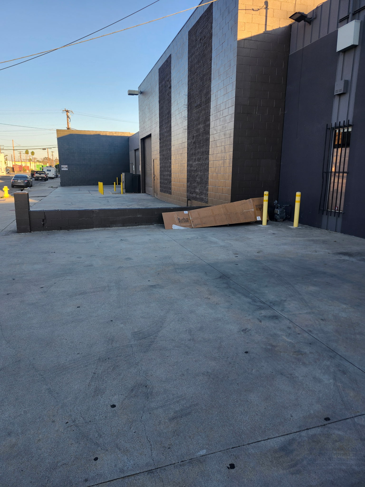 Outdoor Area/Parking