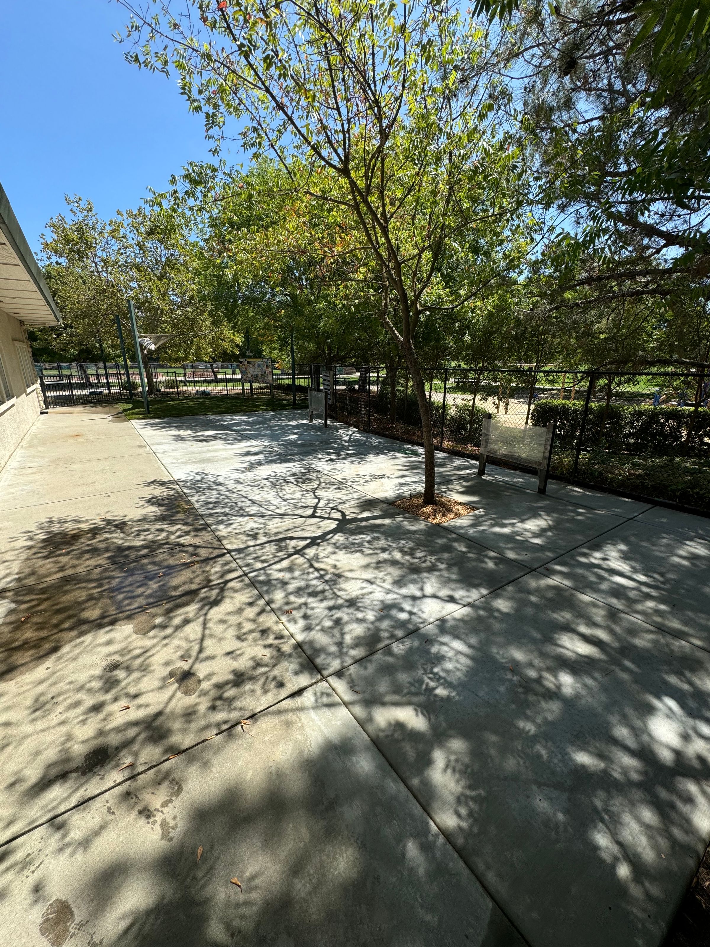 CONCRETE PATIO