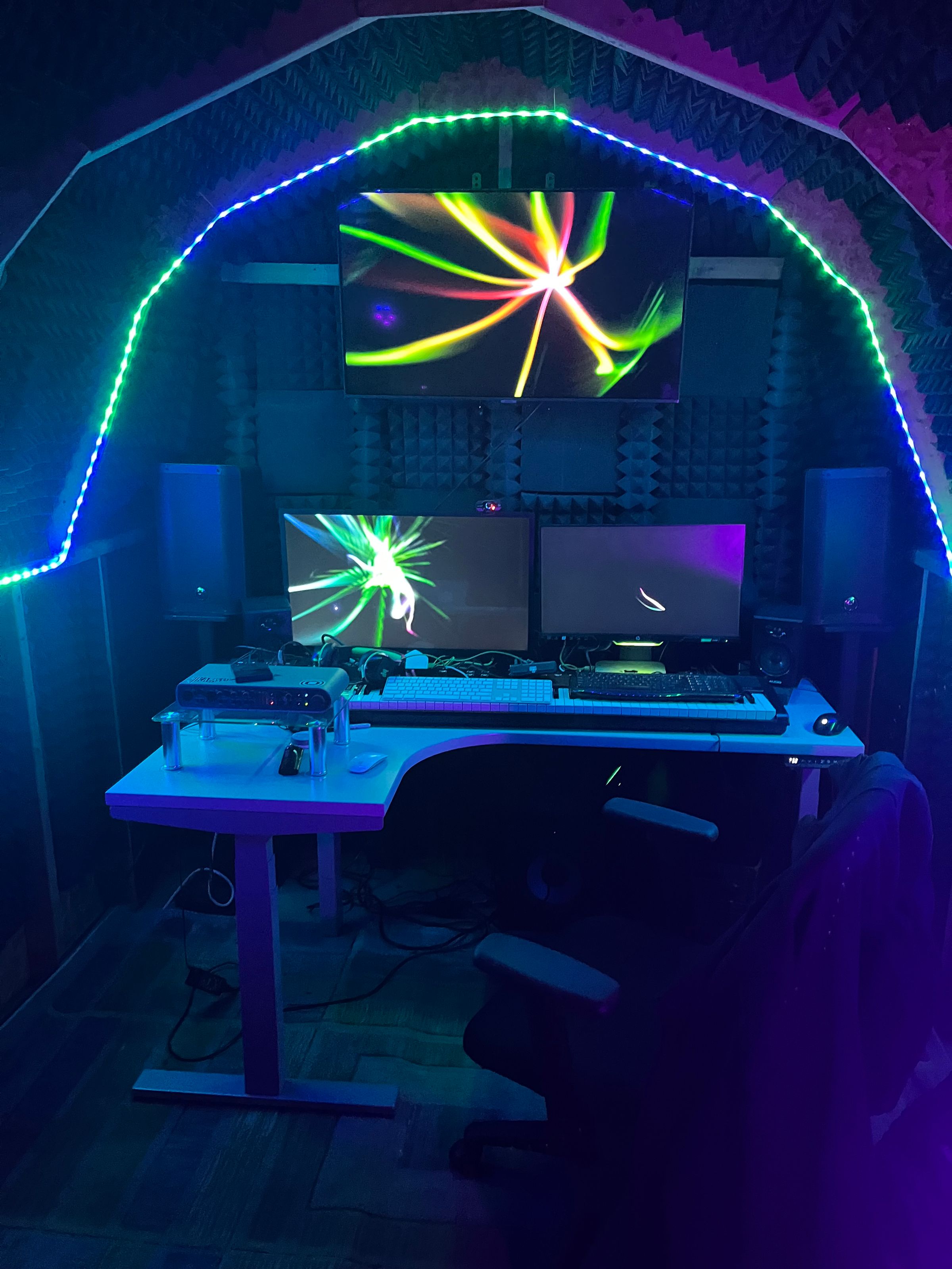 lxry productions's image