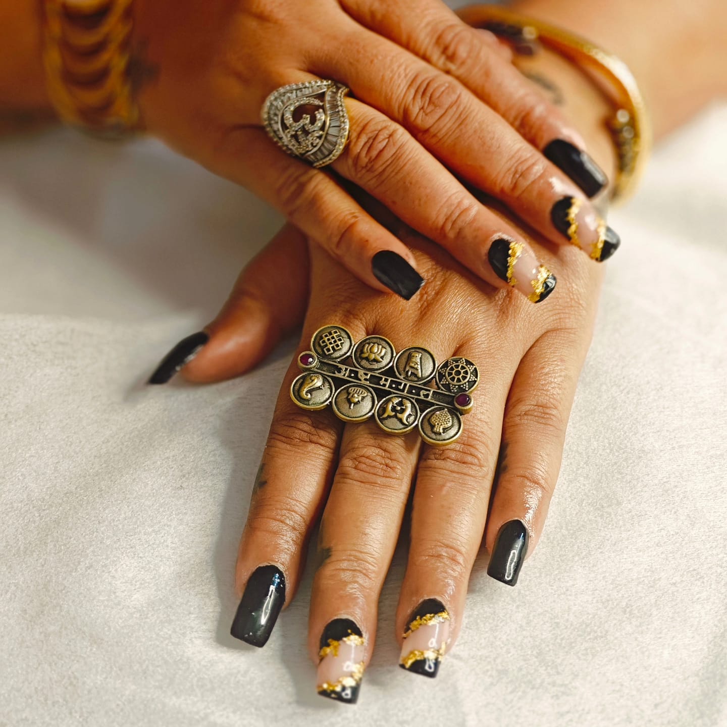 Moody Nails