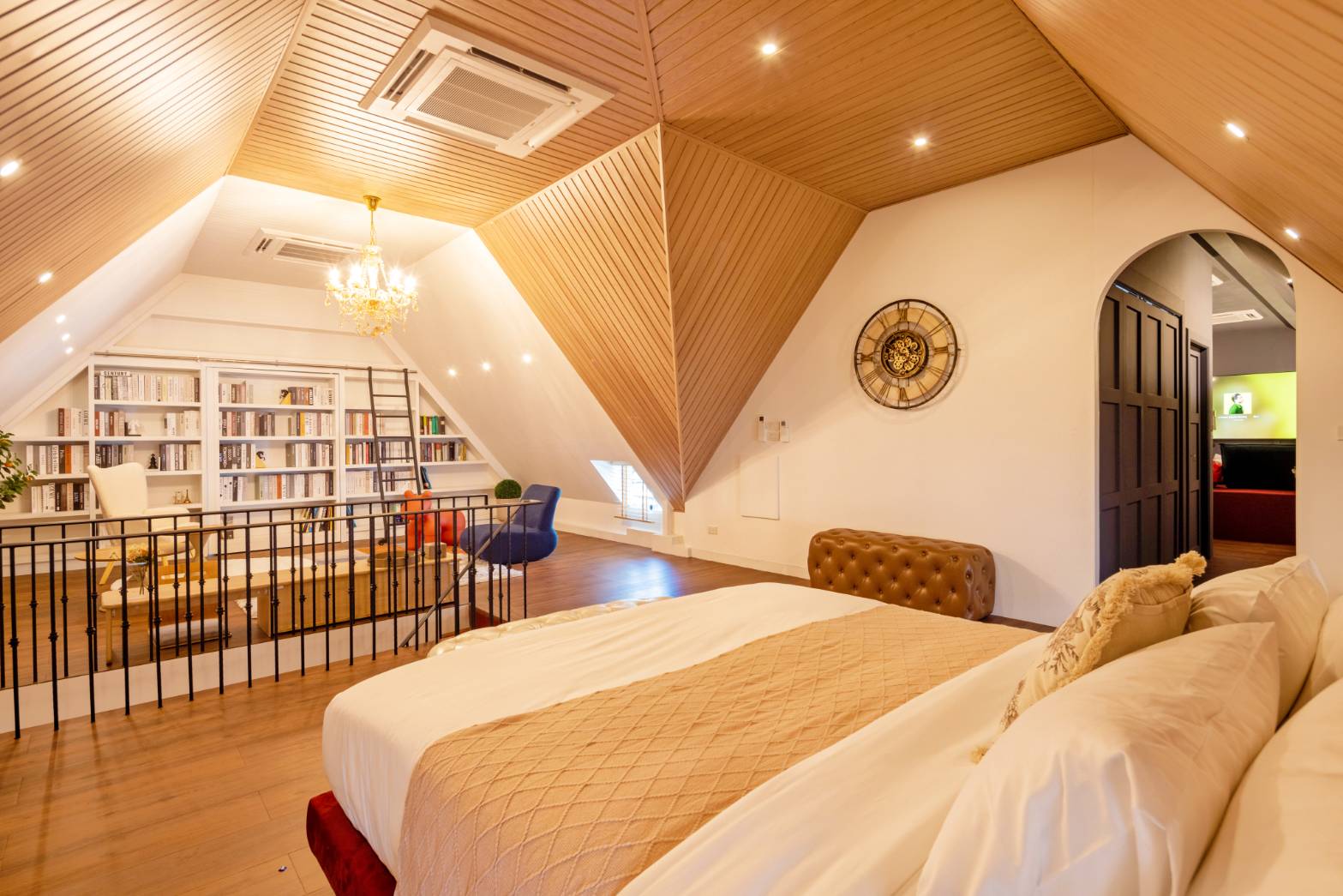 Autumn Room