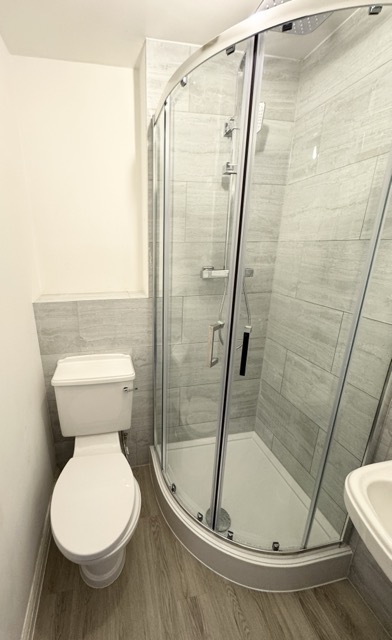 Modern bathroom in Worcester Park 