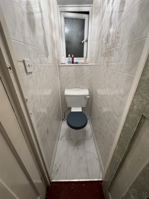 New toilet Wimbledon SW20 after 