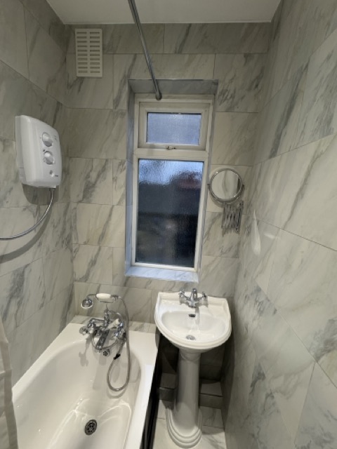 Small bathroom renovation Wimbledon SW20 