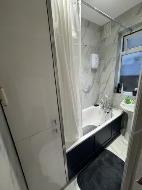 Bathroom renovation Wimbledon SW20 after